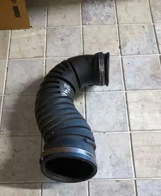 Mercedes-Benz Sprinter W901 W902 W903 W904 Intercooler hose/pipe