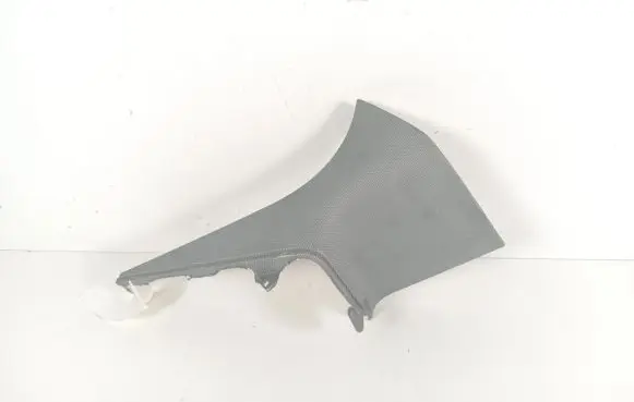 (D)pillar trim (top)