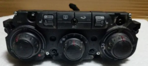 Seat Altea Climate control unit 5P0820047