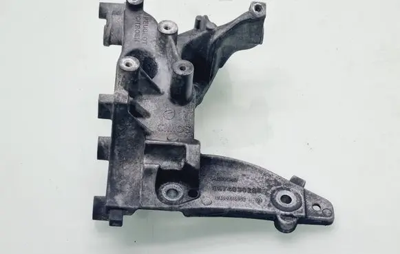 Peugeot 508 Engine mounting bracket 9674030280