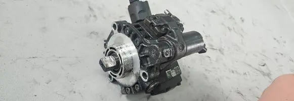 Ford Kuga I Fuel injection high pressure pump 9685705080 5WS40380 A2C27100268