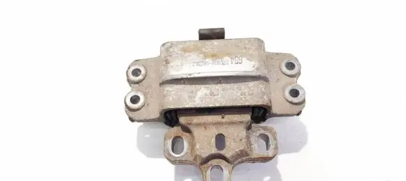 Volkswagen PASSAT B6 Engine mount bracket 3c0199555r