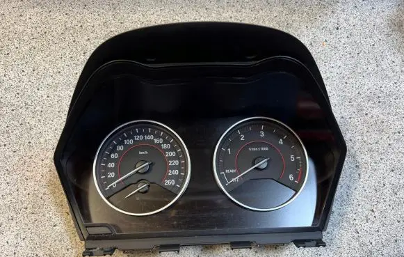 BMW 1 F20 F21 Speedometer (instrument cluster)