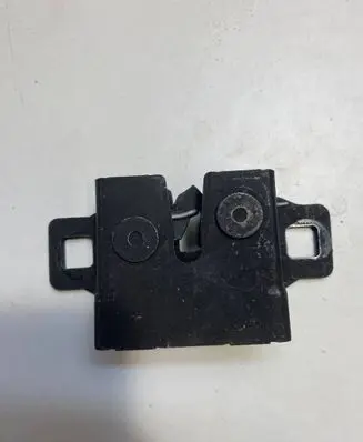 Jaguar F-Pace Tie down hook / loop 5H2216700BG LR173840 5H22-16700-BG