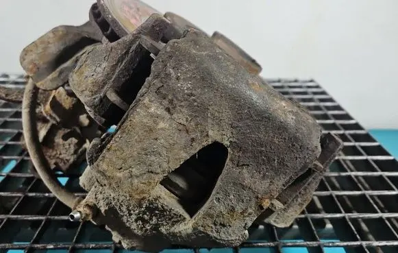 Skoda Fabia Mk1 (6Y) Front brake caliper IMPRK1578037