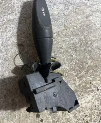 Ford Mondeo Mk III Indicator stalk 1S7T13335AD