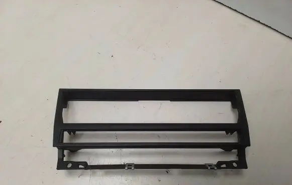 Radio/GPS head unit trim