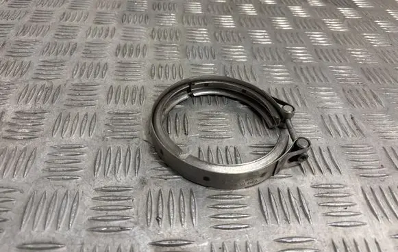 Skoda Octavia Mk4 Muffler pipe connector clamp 04L131455A