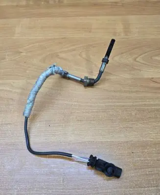 Volvo C70 Exhaust gas temperature sensor 1703498