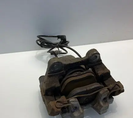 Mercedes-Benz E C207 W207 Rear brake caliper A2044230481 2044230481 A2044231881