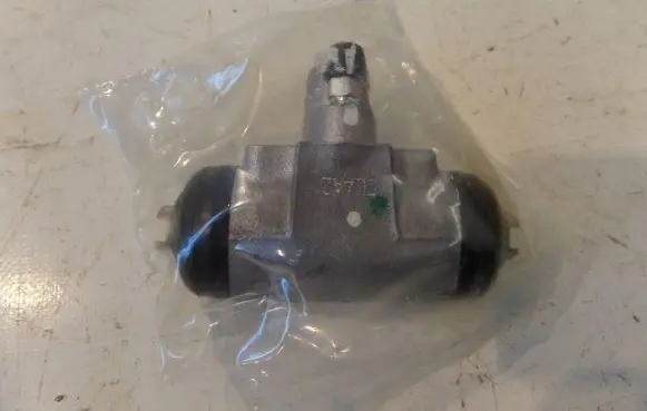 Isuzu D-Max Rear brake cylinder 897319300