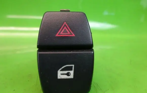 BMW 5 F10 F11 Hazard light switch 9161896