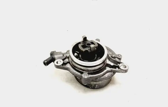 BMW 1 E81 E87 Vacuum pump 70043702