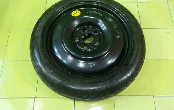 Toyota Avensis T250 R17 spare wheel 