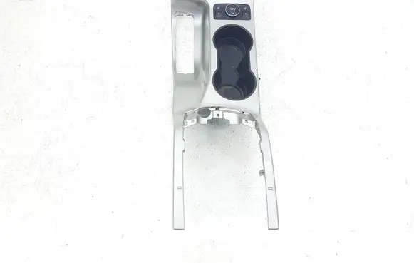 Cup holder front