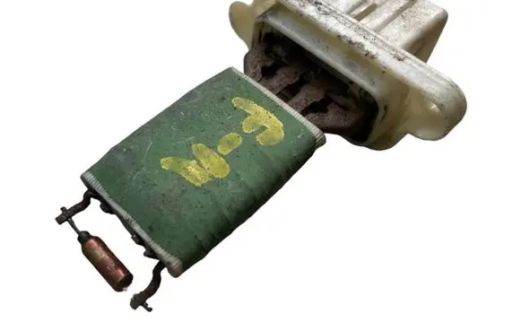 Ford Focus Heater blower motor/fan resistor 3M5H18B647AC