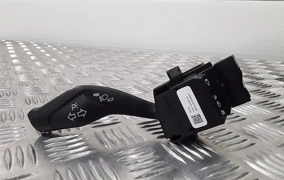Ford Focus Light switch AV6T13335AE