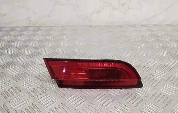 Jaguar XF X250 Tailgate rear/tail lights 8X2315K273CD