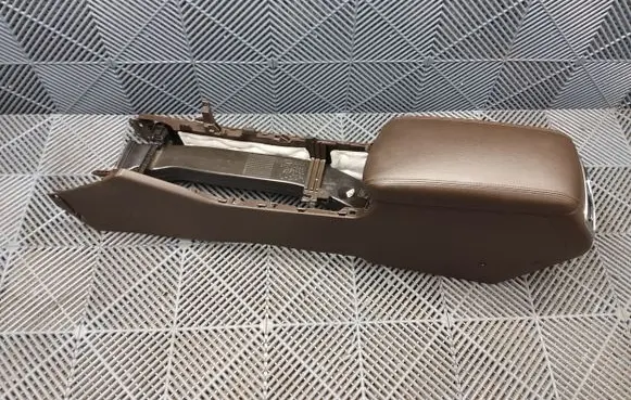 KIA Optima Center console 84660D4000FFK 84601D4020 84601D4020FD4