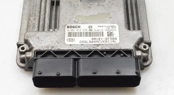 KIA Sportage Engine control unit/module 391012F568