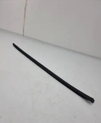 KIA Sorento Windshield trim 86132C5000