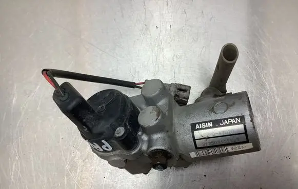Toyota Prius (XW20) Master brake cylinder 4727047010 3125071