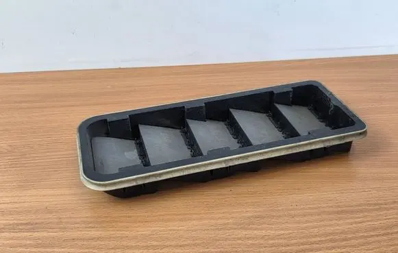 Volvo XC60 Quarter panel pressure vent 8623444