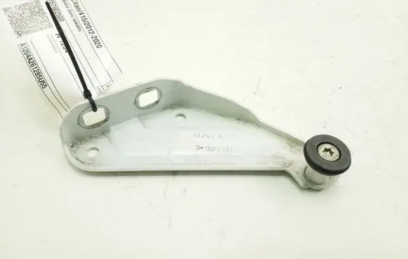Mercedes-Benz Citan W415 Sliding door upper roller guide/hinge A4157602500