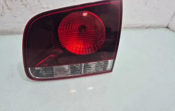 Volkswagen Touareg I Tailgate rear/tail lights 