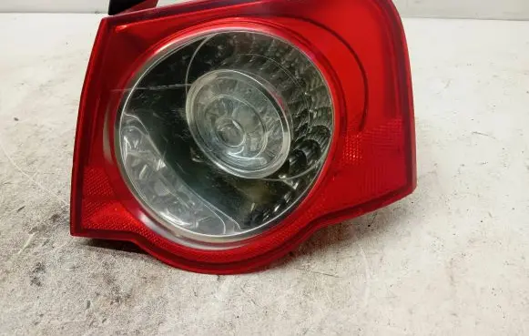 Volkswagen PASSAT B6 Rear/tail lights 3C5945096C