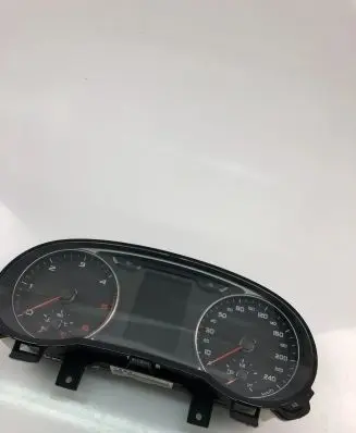 Audi A1 Speedometer (instrument cluster) 8X0920930A