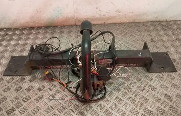 BMW 3 E90 E91 Tow bar E11007347 303428600001