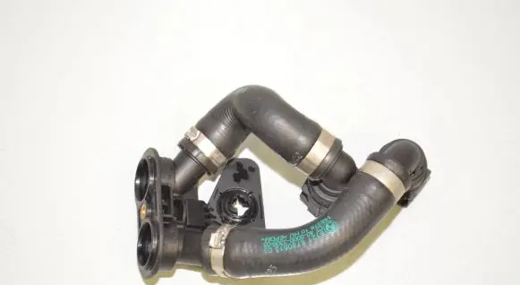 BMW 5 G30 G31 Engine coolant pipe/hose 8780515 61218780515