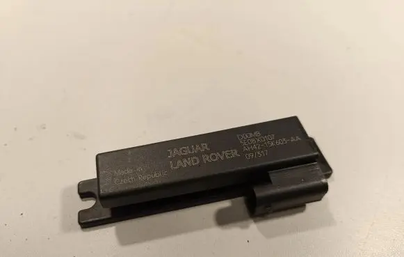 Interior comfort aerial antenna