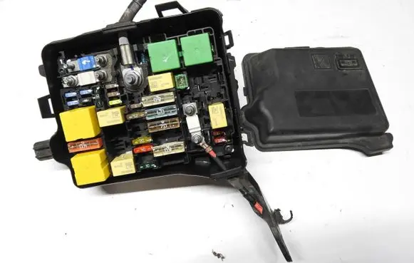 Citroen C4 Cactus Fuse box set 9671924480