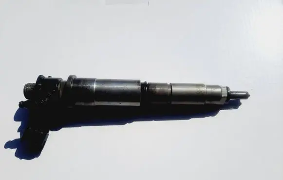Renault Trafic II (X83) Fuel injector