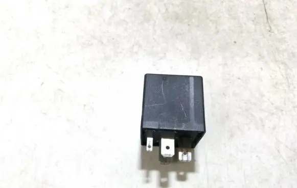 Volkswagen Golf IV Other relay 357906381a 50237006