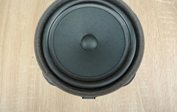 Audi Q3 F3 Front door speaker 83A035415A
