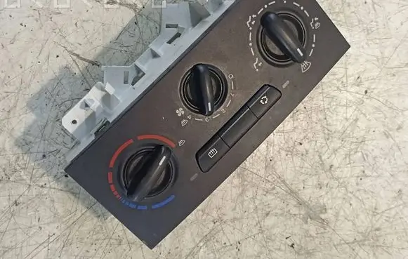 Peugeot Expert Climate control unit 170740100