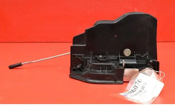 BMW 5 E60 E61 Front door lock 7229458