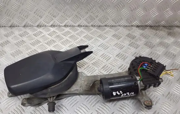 Mercedes-Benz E W210 Front wiper linkage 
