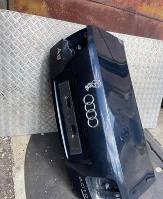 Audi A8 S8 D3 4E Tailgate/trunk/boot lid