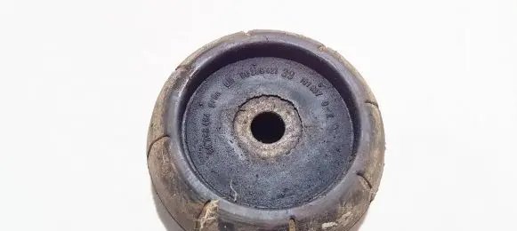 Coil spring mount