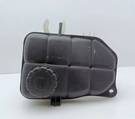 Mercedes-Benz C W203 Coolant expansion tank/reservoir 2035000049