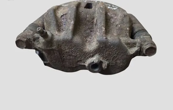 Toyota Avensis T220 Front brake caliper
