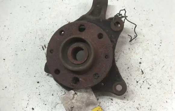 Renault 21 Front wheel hub spindle knuckle 