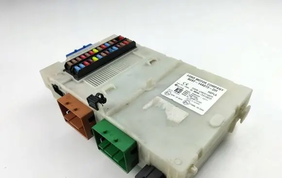 Ford S-MAX Fuse module 6G9T14A073DH