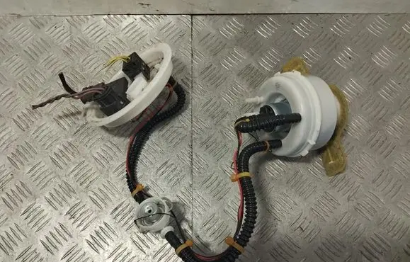 BMW 5 F10 F11 In-tank fuel pump 705656020