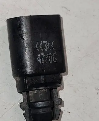 Audi A6 S6 C6 4F Outside/exterior temperature sensor 8Z0820535