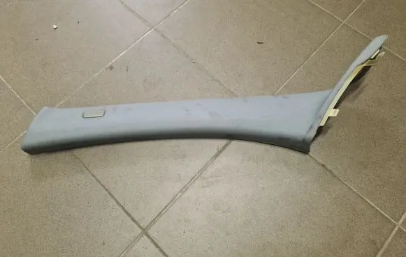 BMW 1 E81 E87 (B) pillar trim (top) 51437058329 7058329